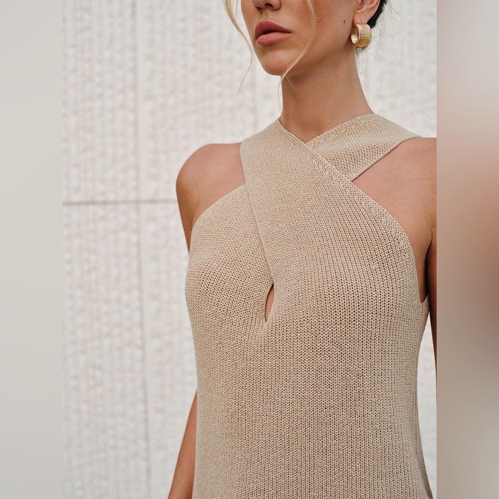Commense Halter Cross-Over Collar Tank Top - Picture 7 of 8
